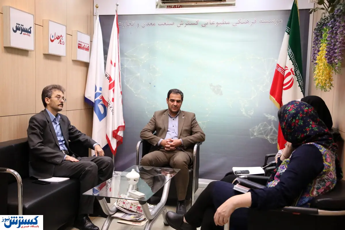 بازدید رئیس صنعت، معدن و تجارت استان خوزستان از موسسه مطبوعاتی صمت