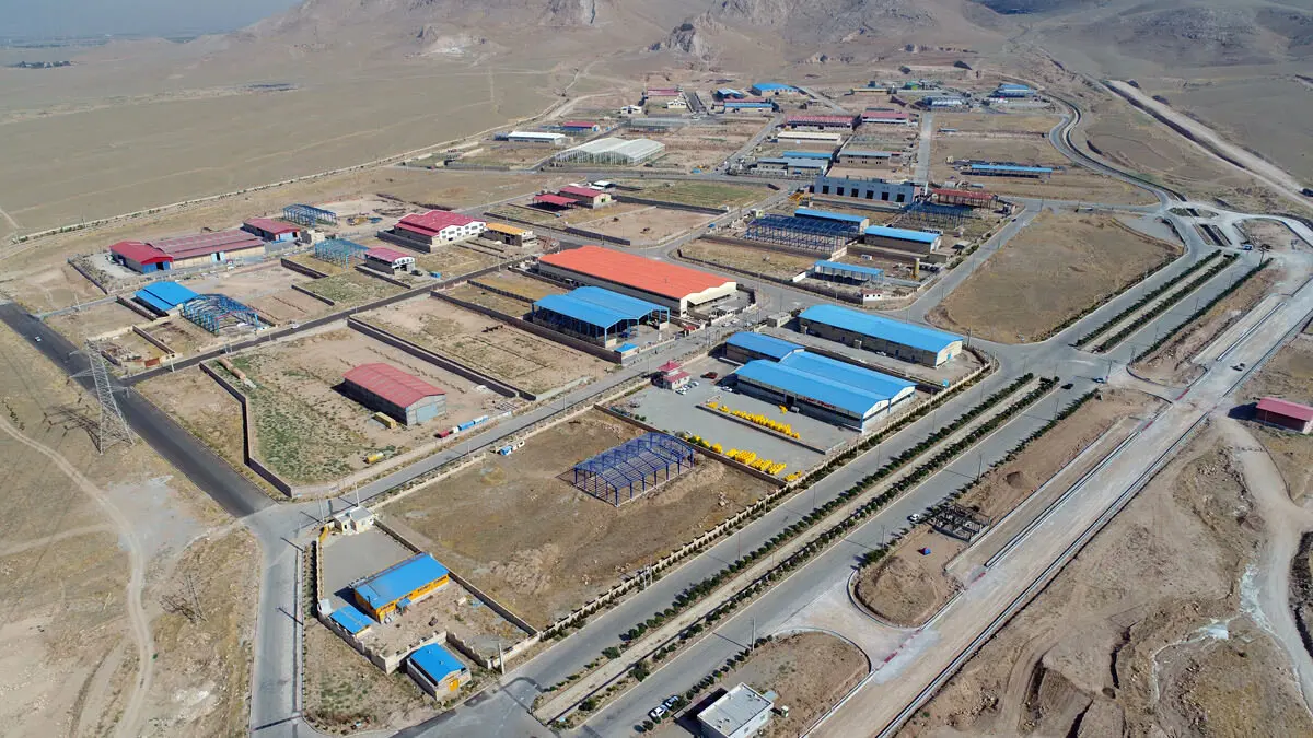 راهاندازی ۲۵ واحد تولیدی راکد در لرستان