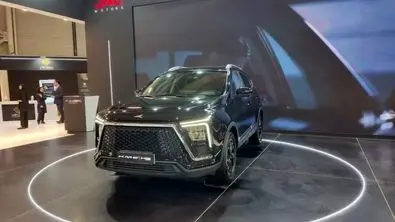 کرمان موتور ۵ هیولای لاکچری را به فروش گذاشت