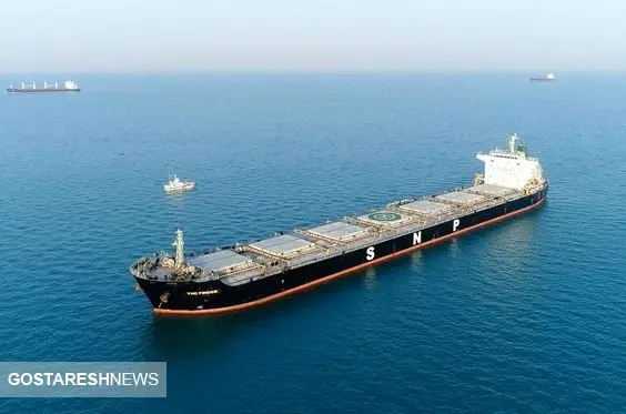 کشتی اماراتی با ۳۰ سرنشین در آب‌های خلیج فارس غرق شد