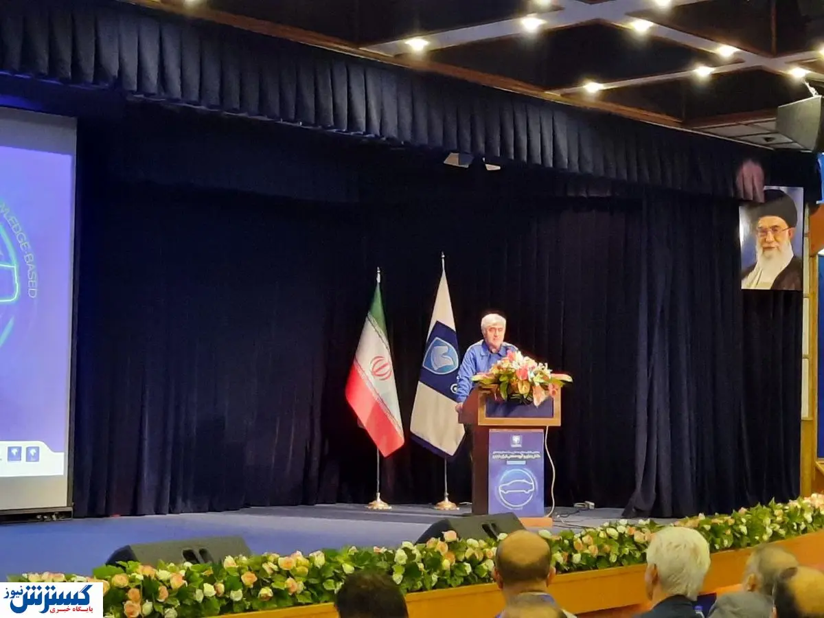 خطیبی: استفاده از شرکت های دانش بنیان در ایران خودرو یک «باید» است