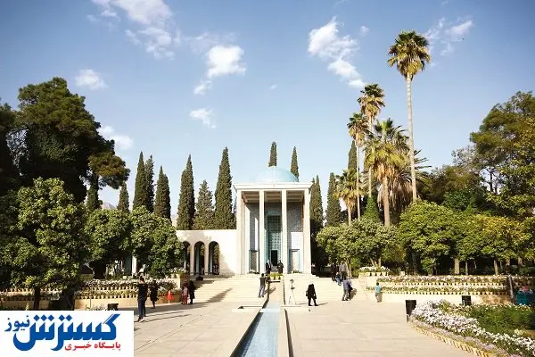 ضربه کاری اینترنت به گردشگری