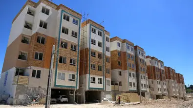 ساخت ۱۵۰۰ خانه در ۱۹۰ روز؛ رنج اجاره‌نشینی کارکنان پایان یافت