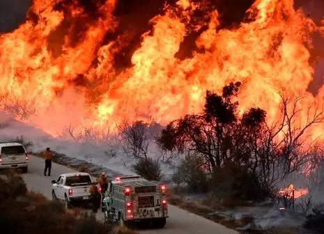 انبار نفت باقرشهر تهران در آتش سوخت + جزئیات حادثه