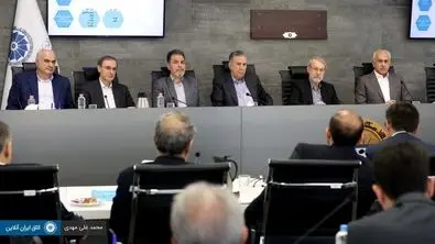 فعالان اقتصادی خواستار بازنگری در قانون قاچاق و ارز شدند