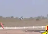 لحظه برخورد بمب افکن با یک هواپیما + فیلم