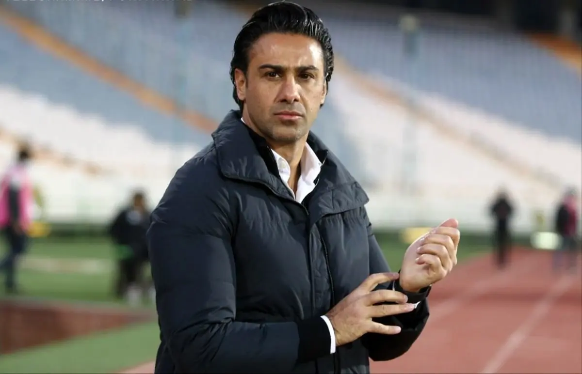 یک پلی میکر خارجی در راه استقلال