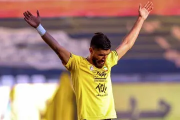 تلاش مهاجم دوپا برای بازگشت به پرسپولیس