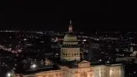 لحظه برخورد صاعقه بر فراز کاخ کنگره واشنگتن + فیلم