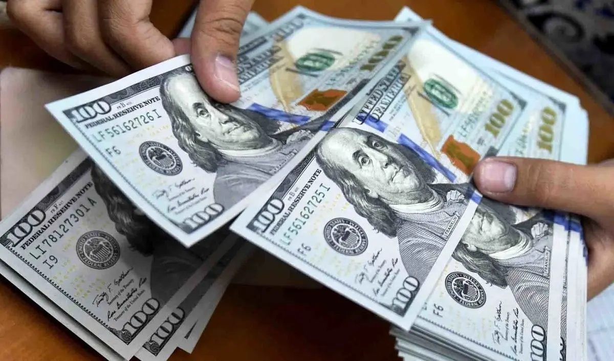 قیمت دلار در آرامش