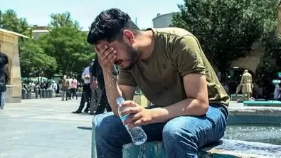 تهران در آستانه فروپاشی ؛ بحران بالا گرفت