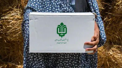 محرومان جامعه از دولت حقوق ماهانه دریافت می‌کنند
