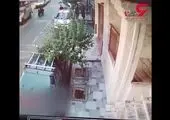 فیلمی از لحظه دزدی حرفه ای موتور سیکلت در مشهد