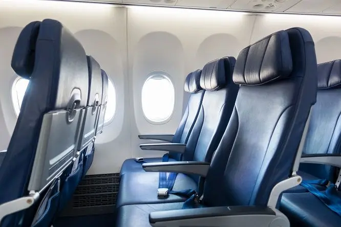 کدام صندلی هواپیما امن‌تر است؟