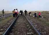 فرار قطار باری با ۴۸ واگن + آمار کشته‌شدگان و فیلم