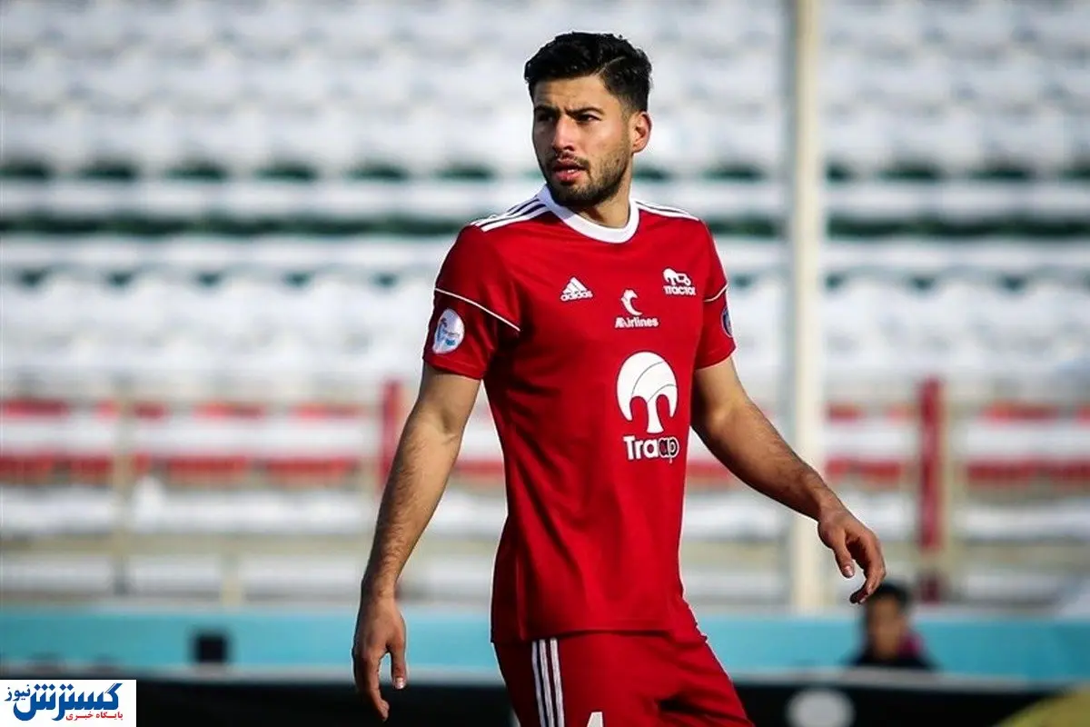 مدافع استقلال در نزدیکی پرسپولیس