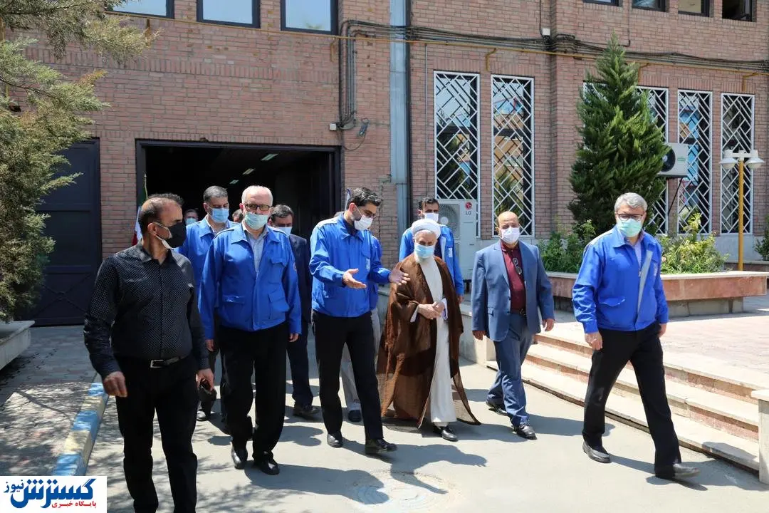 بازدید امام جمعه موقت تهران از دستاوردهای ایرانخودرو