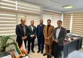 دیدار مدیر عامل و جمعی از مدیران شرکت آلومینای ایران با فرمانده سپاه شهرستان جاجرم
