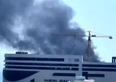 فوری / آتش‌سوزی گسترده در میدان گمرک