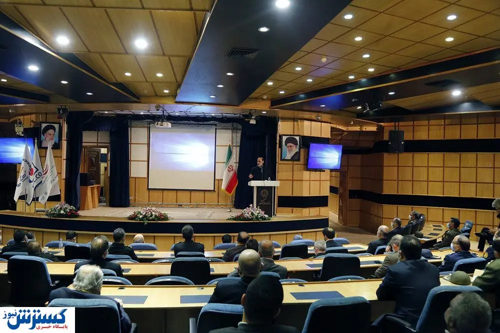 تقدیر از مدیرعامل فولاد خراسان در هشتمین همایش ملی مدیریت جهادی