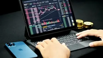 راهنمای انتخاب صرافی ارز دیجیتال برای معاملات روزانه