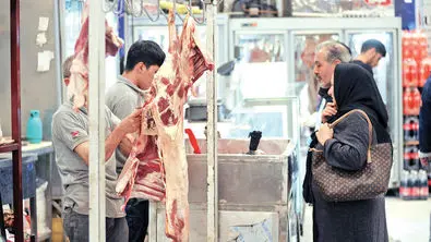 کارگران برای خرید نیم کیلو گوشت آماده شوند!