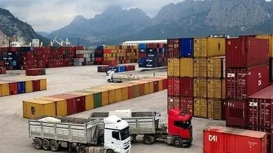 اعتراض کامیون‌ داران ؛ زنگ خطر جدی برای ترانزیت ایران شنیده شد
