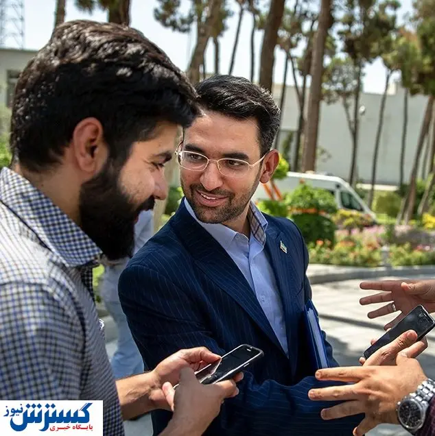 مخالفت وزیر ارتباطات به ممنوعیت واردات گوشی بالای ۳۰۰ یورو