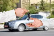 هزینه نقل و انتقال خودرو در ۱۴۰۴ | چطور بدون دردسر خودرو بخریم یا بفروشیم؟
