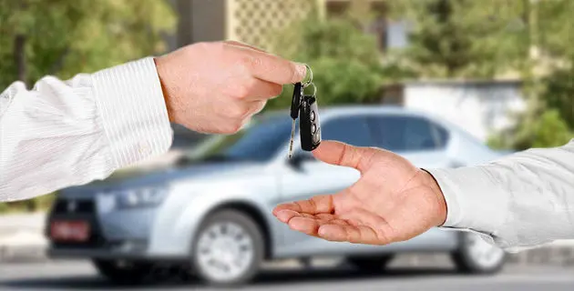 هزینه نقل و انتقال خودرو در ۱۴۰۴ | چطور بدون دردسر خودرو بخریم یا بفروشیم؟